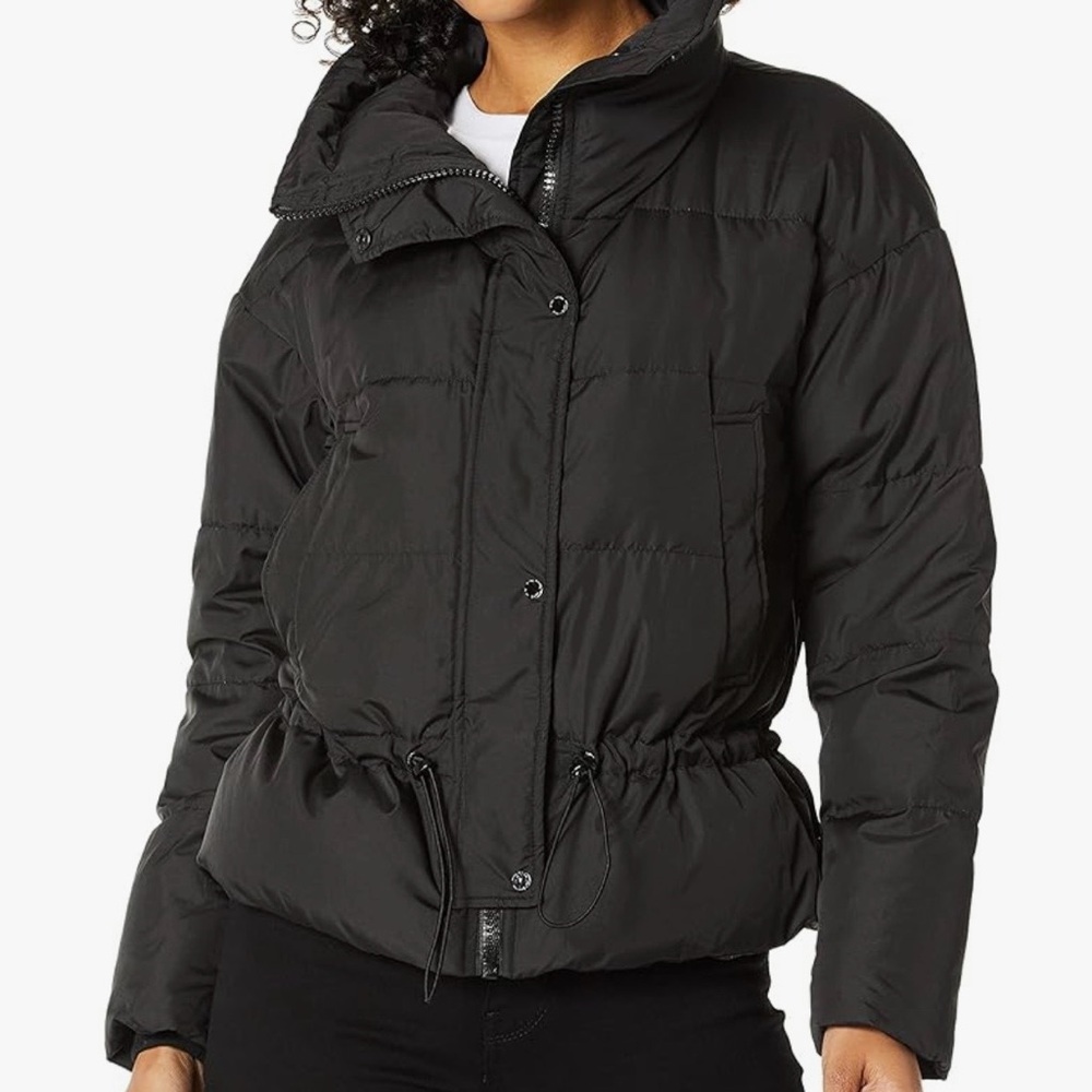 Vince Camuto Women's Black Light Weight Short Down Jacket